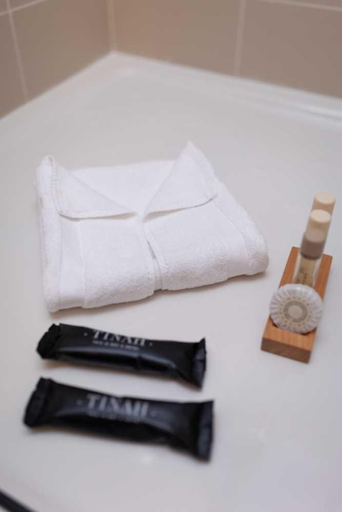 Tinah Paris, Champs Elysees Екстериор снимка
